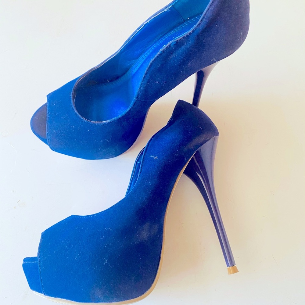 Platform Suede Stiletto Pumps